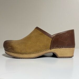Dansko Clogs suede & leather two-tone beige and tan gently used women’s 9 | 40